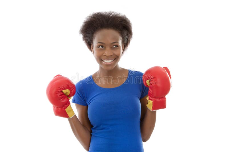 Sportive ung afro amerikansk svart kvinna med boxninghandskar arkivbilder Sportive ung afro amerikansk svart kvinna med boxninghandskar arkivbilder