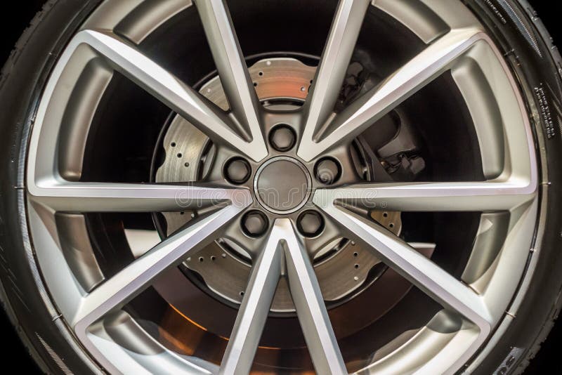 Sports car hub stock photo. Image of aluminium, alloy 29600568