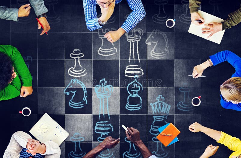 Sports de jeu de société d'échecs jouant le concept images libres de droits Sports de jeu de société d'échecs jouant le concept images libres de droits