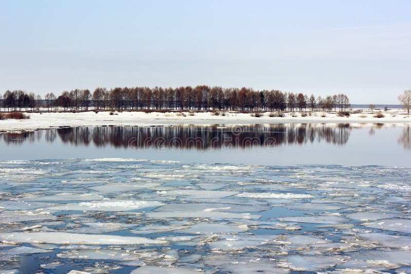 Spring break on the river. The ice on the surface of the water.