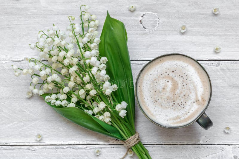 Good Morning Flowers Изображения: просматривайте стоковые фотографии, векторные
