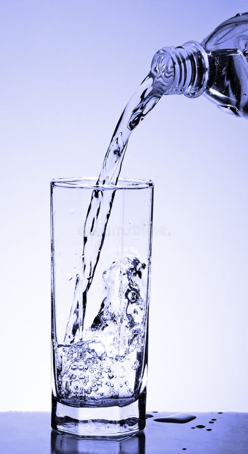 Spritzenwasser stockfotografie Spritzenwasser stockfotografie