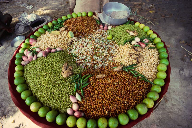 Sprouted green grain is old at Fast Food stalls, Bihar, India stock photo