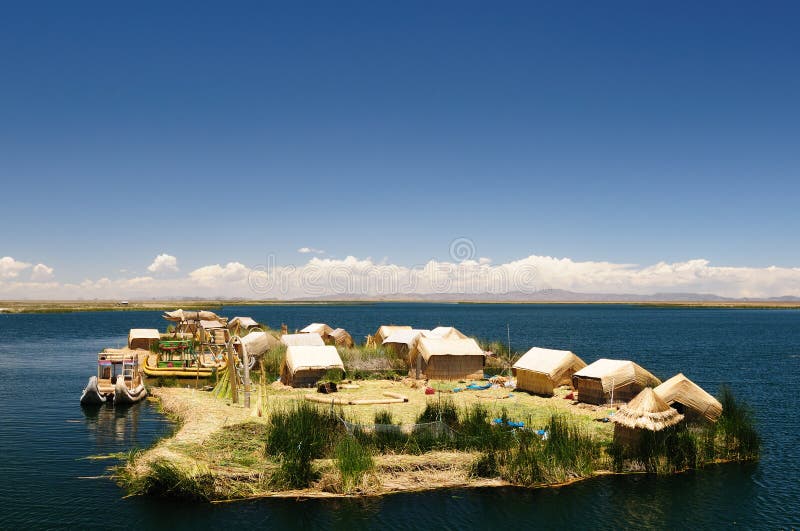 Spławowych wysp jeziorni Peru titicaca uros zdjęcie stock