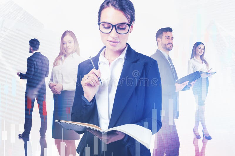 Squadra di broker di successo in città Grafico fotografie stock libere da diritti