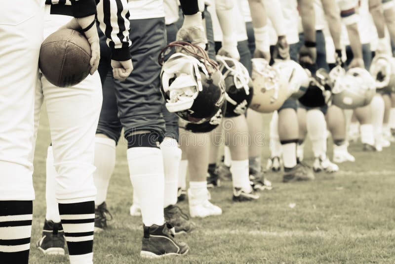 SQUADRA - football americano fotografia stock libera da diritti SQUADRA - football americano fotografia stock libera da diritti