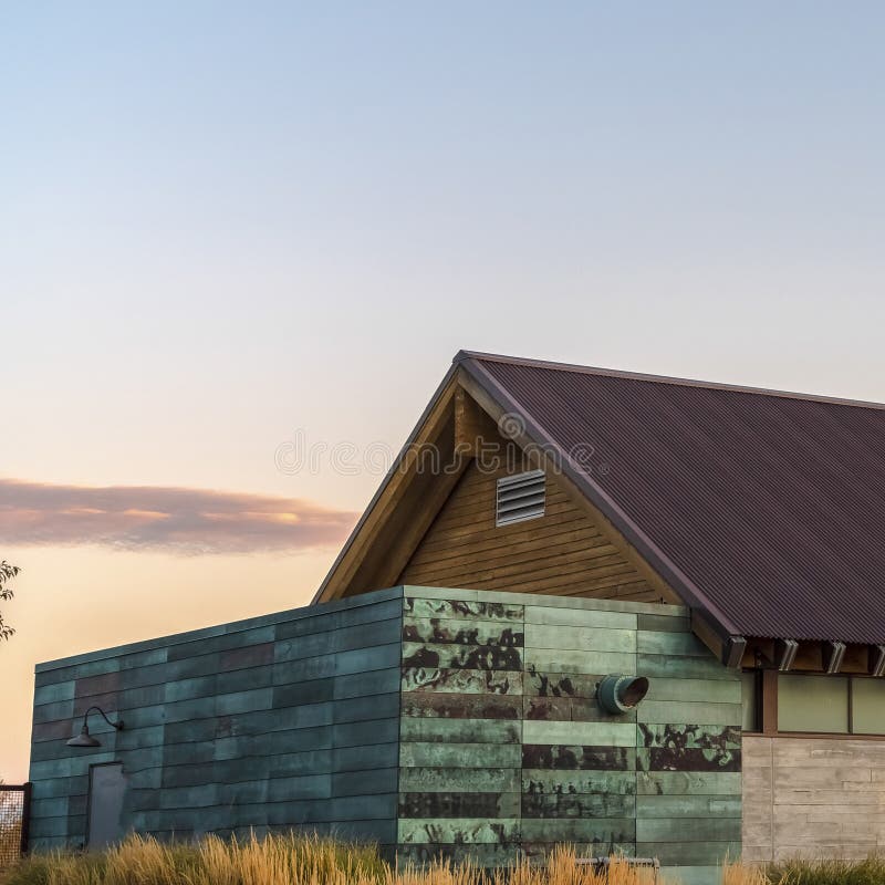 Gable Roof Stock Photos - Download 10,020 Royalty Free Photos