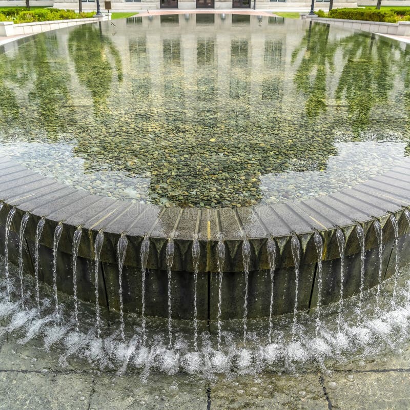 square framed pool