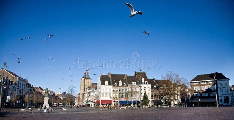 Hlavní náměstí v Maastrichtu, města na jihu Nizozemska.