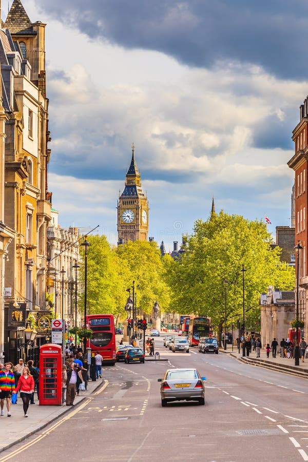 Rua Whitehall em Londres imagem de stock royalty free