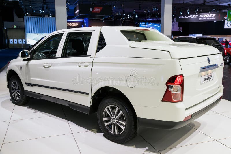 Ssangyong Actyon sportar 2018 arkivfoto
