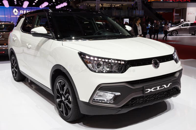 Ssangyong 2016 avtäckte Tivoli XLV arkivfoton
