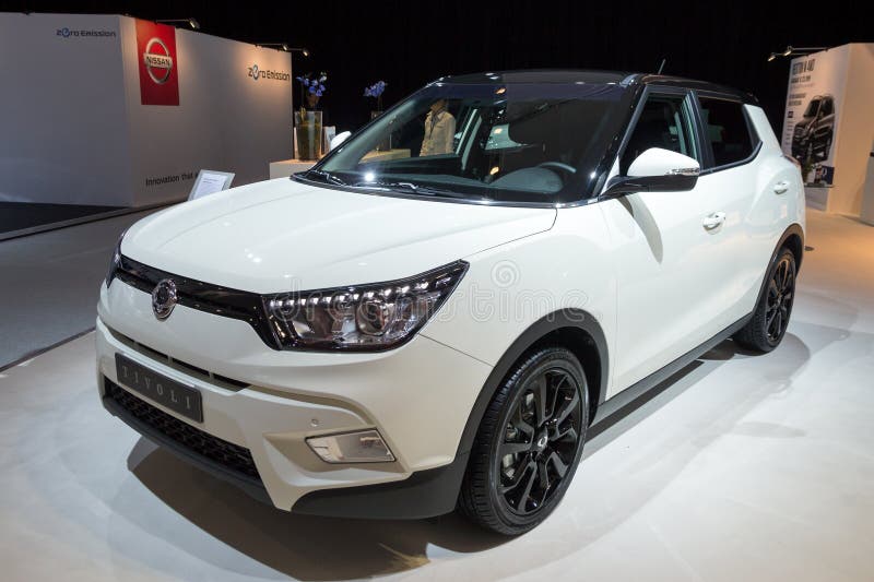 Ssangyong Tivoli bil royaltyfri fotografi