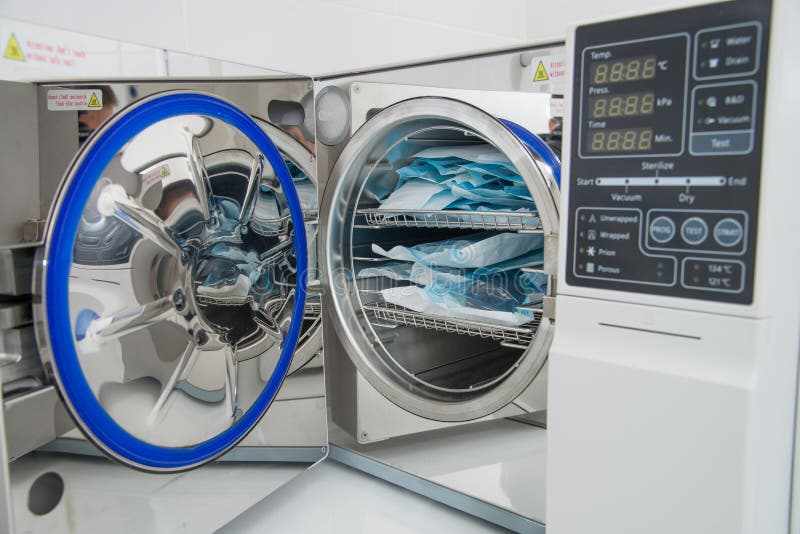 Stérilisateur Moderne D'autoclave De Laboratoire Dans Le Département De  Stérilisation D'art Dentaire Image stock - Image du clinique, chambre:  94143185