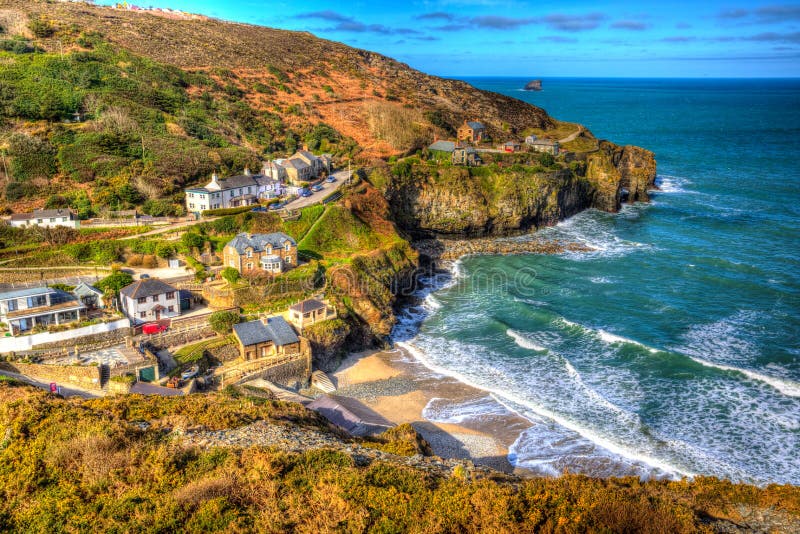 St Agnes Корнуолл Англия Великобритания между Newquay и St Ives в красочном HDR стоковые изображения rf