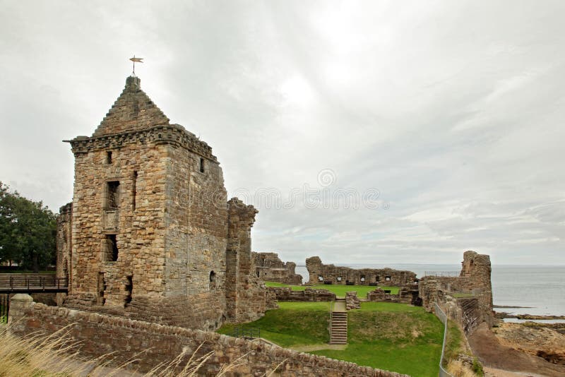 St Andrews Castle Ruins Medieval Landmark. Fife, Schotland royalty-vrije stock afbeeldingen St Andrews Castle Ruins Medieval Landmark. Fife, Schotland royalty-vrije stock afbeeldingen