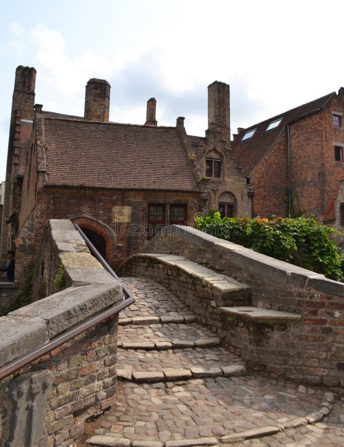 St Bonifacius brug stock foto. Image of zijn, sluit, voor 65314030
