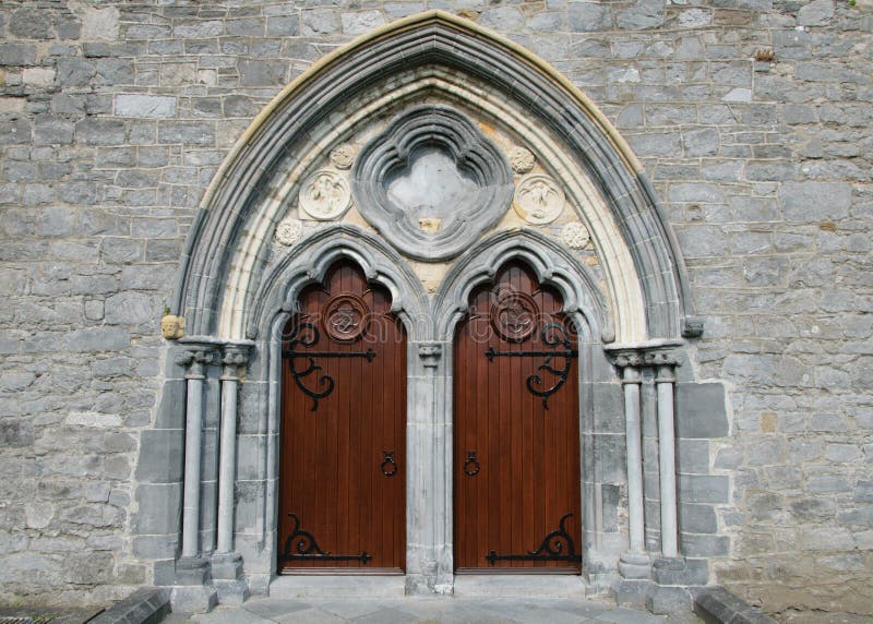 Red Door Stone House stock image. Image of kilkenny, facade 32894083