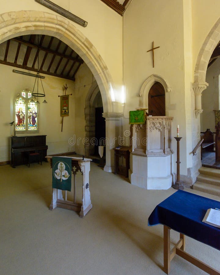 Kirchen-Lesepult Stockbild. Bild Von Irland, Morgen, Kirche - 48636709