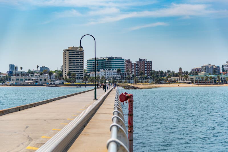 St Kilda Beach è una spiaggia situata a St Kilda, a Port Phillip, 6 km a sud del centro cittadino di Melbourne. E' di Melbourne. fotografie stock
