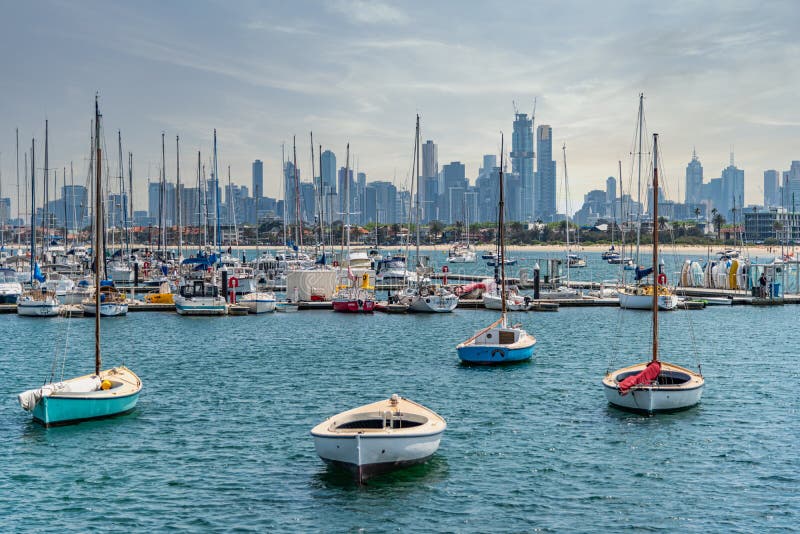 St Kilda Beach è una spiaggia situata a St Kilda, a Port Phillip, 6 km a sud del centro cittadino di Melbourne. E' di Melbourne. immagine stock libera da diritti