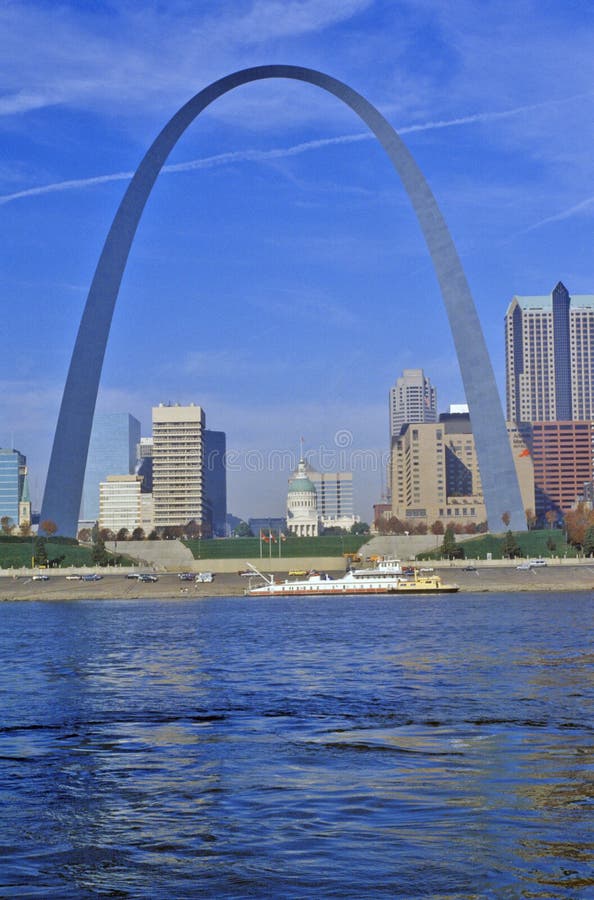 St. Louis Arch From Mississippi River, St. Louis, MO Editorial Stock Photo - Image of building ...