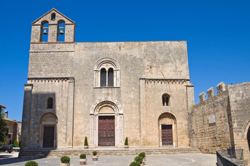 St Maria nella chiesa di Castello. Tarquinia. Il Lazio. L'Italia. fotografia stock libera da diritti St Maria nella chiesa di Castello. Tarquinia. Il Lazio. L'Italia. fotografia stock libera da diritti