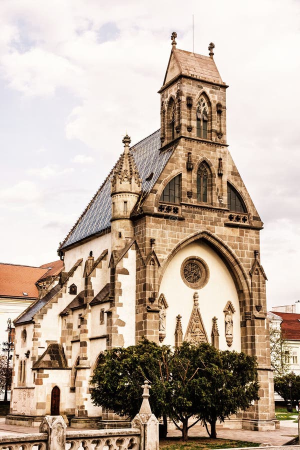 Kaplnka sv. Michala v Košiciach, žltý fotofilter