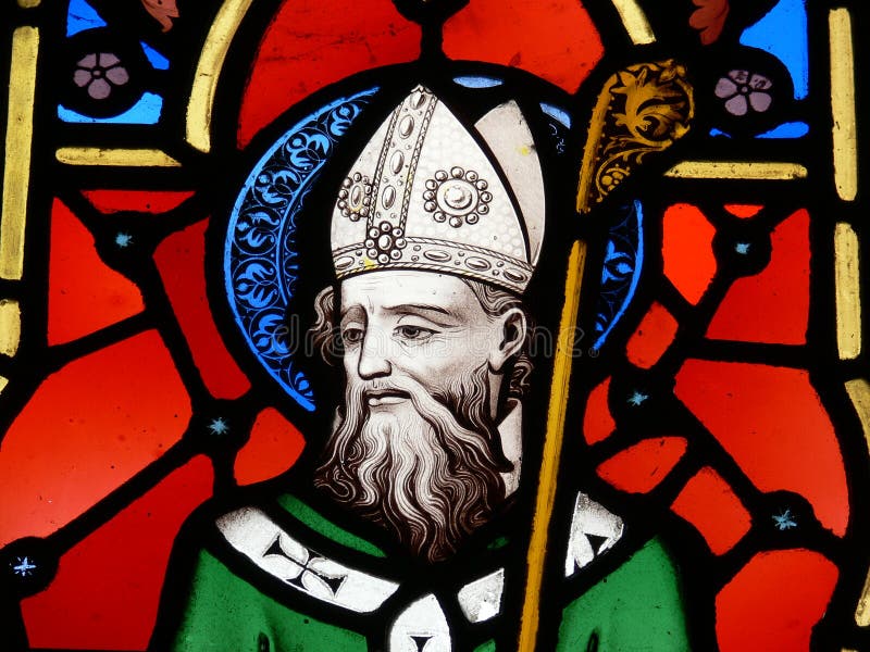 St. Patrick, gebrandschilderd glasbeeld
