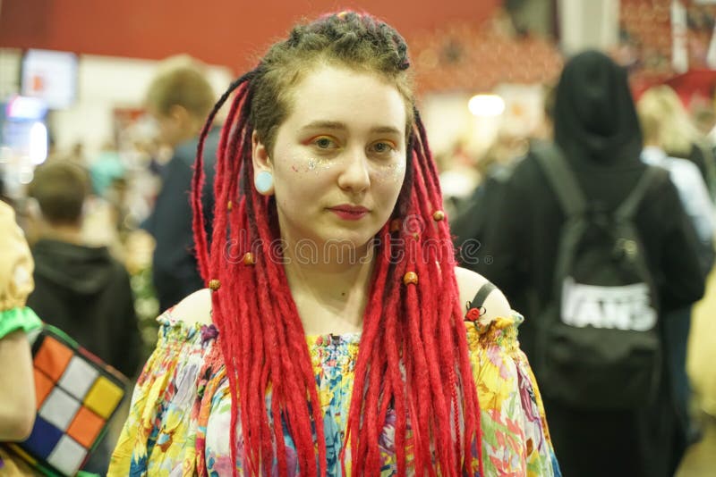 St Petersburg RU/Ryssland - 04 27 2019: Epos lurar St Petersburg cosplay festligt Illustrativ ledare royaltyfri foto St Petersburg RU/Ryssland - 04 27 2019: Epos lurar St Petersburg cosplay festligt Illustrativ ledare royaltyfri foto