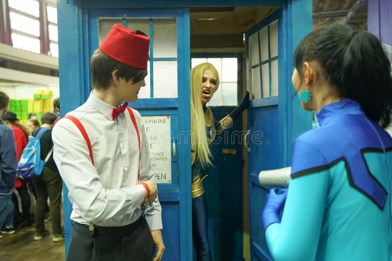 St Petersburg RU/Ryssland - 04 27 2019: Epos lurar St Petersburg cosplay festligt Illustrativ ledare royaltyfri fotografi St Petersburg RU/Ryssland - 04 27 2019: Epos lurar St Petersburg cosplay festligt Illustrativ ledare royaltyfri fotografi