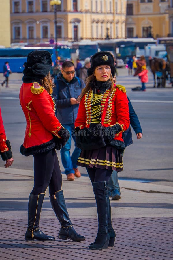 Mulheres-soldados Do Exército Brasileiro Desfilando No Dia Da Independência  Brasileira Imagem de Stock Editorial - Imagem de defesa, naturalizado:  255485609