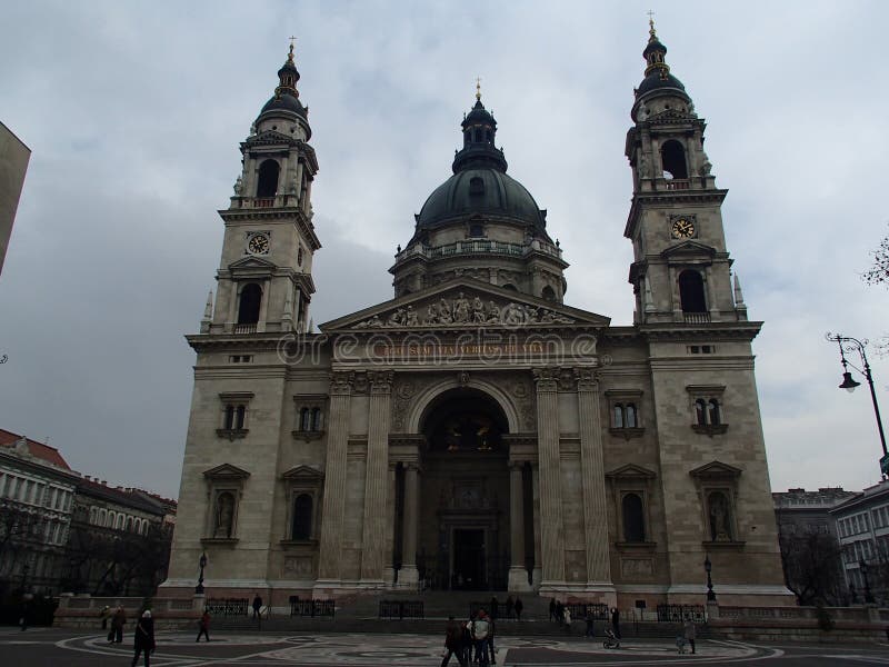 St Stephen ` s Basiliek in Boedapest royalty-vrije stock afbeeldingen St Stephen ` s Basiliek in Boedapest royalty-vrije stock afbeeldingen