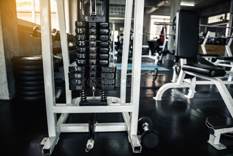 Defecte Verzoekschrift inrichting Stack of Weight Lifting with Adjuster in Fitness Gym., Steel Metal of  Workout Bodybuilding Equipment Stock Photo - Image of object, lifting:  139144462