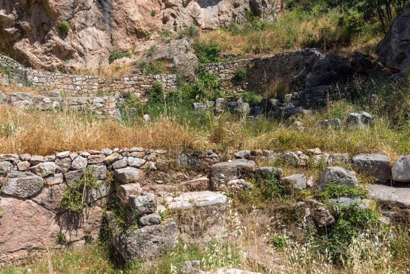Stade au site archéologique du grec ancien de Delphes, Grèce image stock Stade au site archéologique du grec ancien de Delphes, Grèce image stock
