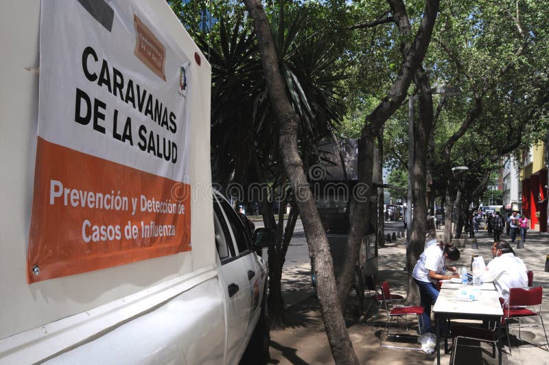 A mobile health clinic is set up on Paseo de la Reforma, main street of the financial district of Mexico City, on April 30, 2009 to screen flu patients for H1N1 swine flu. A mobile health clinic is set up on Paseo de la Reforma, main street of the financial district of Mexico City, on April 30, 2009 to screen flu patients for H1N1 swine flu.