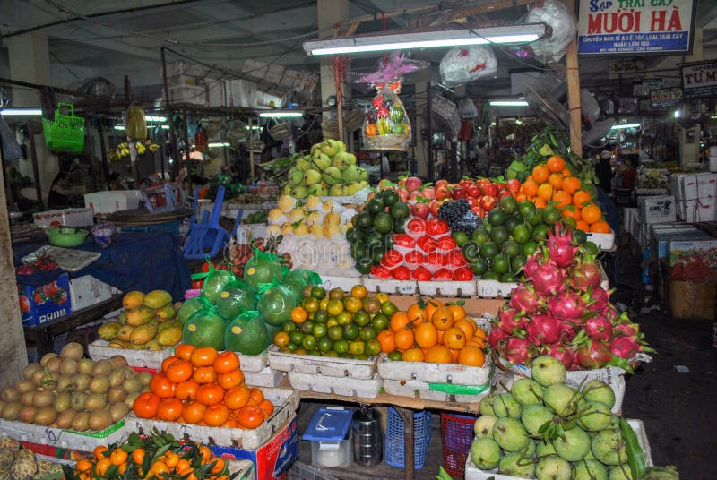 Stadsmatmarknad Vietnam Phanrang arkivbilder Stadsmatmarknad Vietnam Phanrang arkivbilder