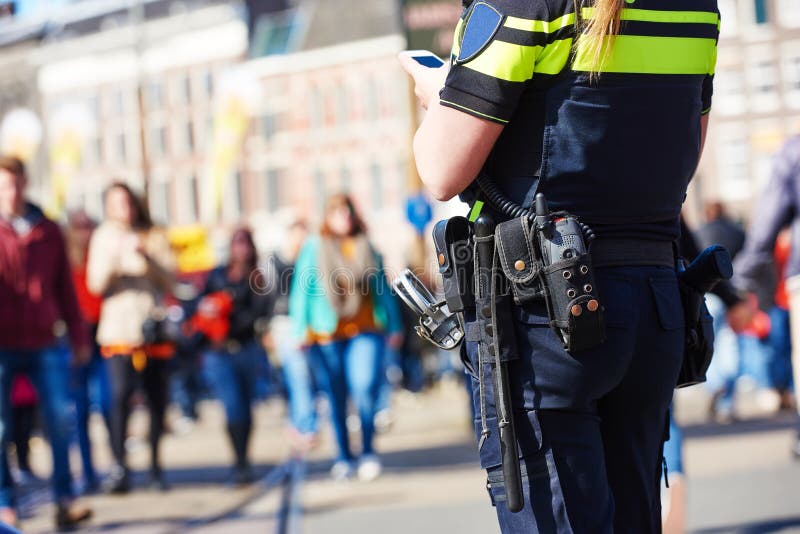 Stadssäkerhet polis i gatan arkivbild Stadssäkerhet polis i gatan arkivbild