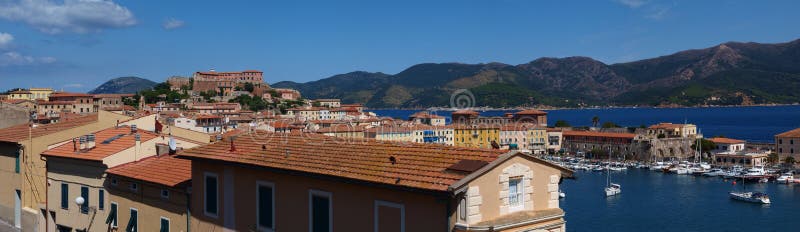 Stadt von Portoferraio, Insel von Elba, Italien stockbilder Stadt von Portoferraio, Insel von Elba, Italien stockbilder