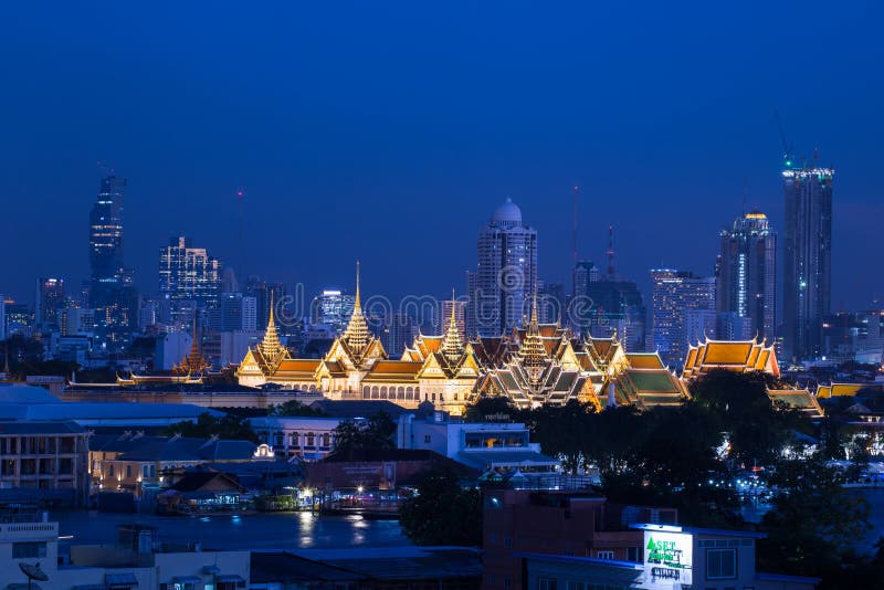 Stadtbild des großartigen Palastes in Bangkok stockfotografie Stadtbild des großartigen Palastes in Bangkok stockfotografie