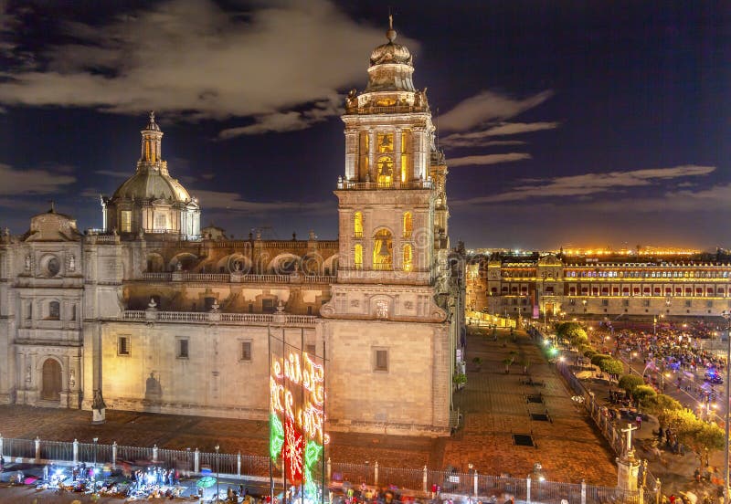 Stadtheilige nacht kathedrale Zocalo Mexiko City Mexiko stockfotografie Stadtheilige nacht kathedrale Zocalo Mexiko City Mexiko stockfotografie