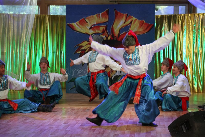 оn stage are dancers and singers, actors, chorus members, dancers of corps de ballet, soloists of the Ukrainian Cossack ensemble stock photography оn stage are dancers and singers, actors, chorus members, dancers of corps de ballet, soloists of the Ukrainian Cossack ensemble stock photography