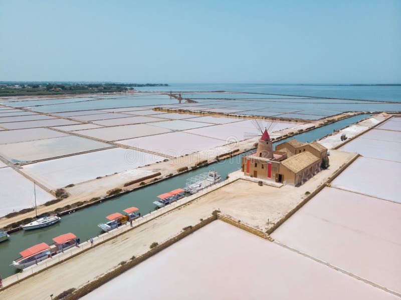 Stagnone naturreserv nära marsalan och Trapani, Sicilien, Italien arkivbilder Stagnone naturreserv nära marsalan och Trapani, Sicilien, Italien arkivbilder