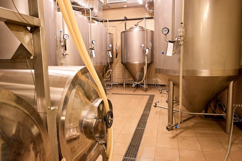 Stahlbrauereikessel Innen stockbilder Stahlbrauereikessel Innen stockbilder