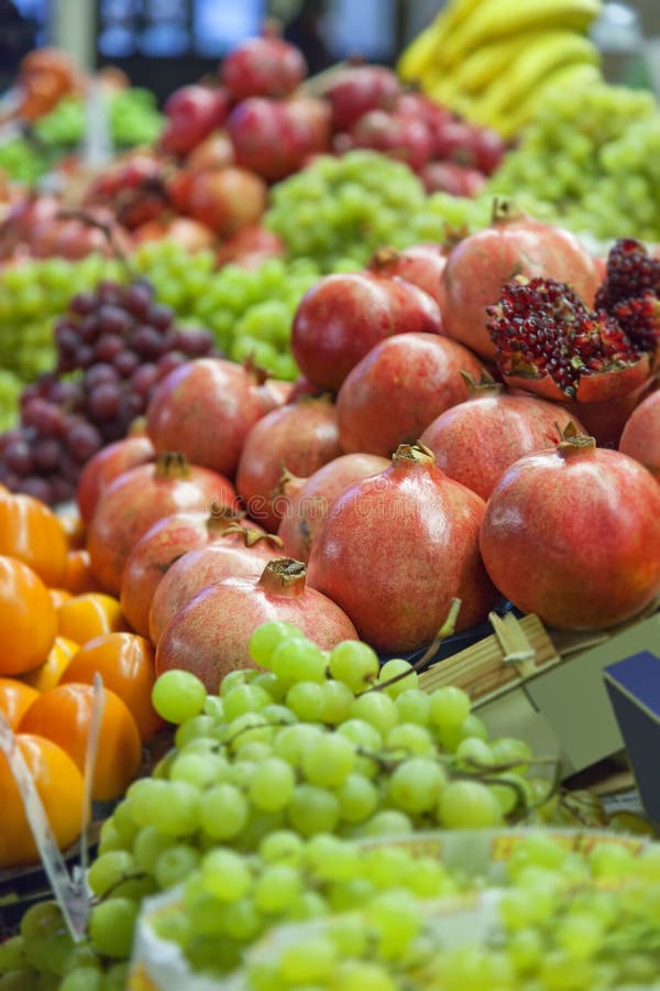Stalle de marché de fruits et légumes