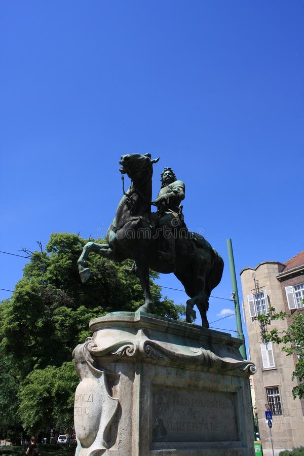 Standbeeld van II Rakoczi Ferenc in Szeged, Hongarije, Csongrad-gebied stock afbeelding Standbeeld van II Rakoczi Ferenc in Szeged, Hongarije, Csongrad-gebied stock afbeelding