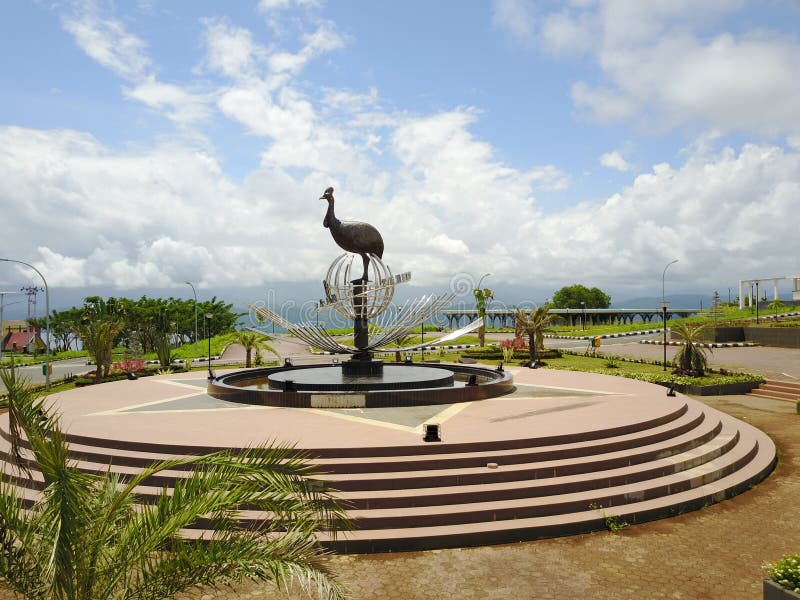 Standbeeld van paradijsvogel stock afbeelding