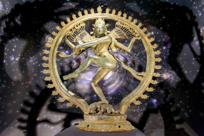 Standbeeld van Shiva in vorm van Nataraja in Chennai-Bronsmuseum wordt getoond, India dat stock afbeelding Standbeeld van Shiva in vorm van Nataraja in Chennai-Bronsmuseum wordt getoond, India dat stock afbeelding
