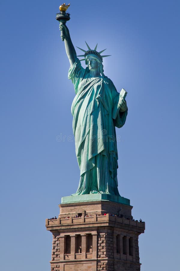Standbeeld van Vrijheid & de Zonsondergang van de Stad van New York