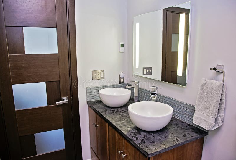 Bagno moderno immagini stock libere da diritti